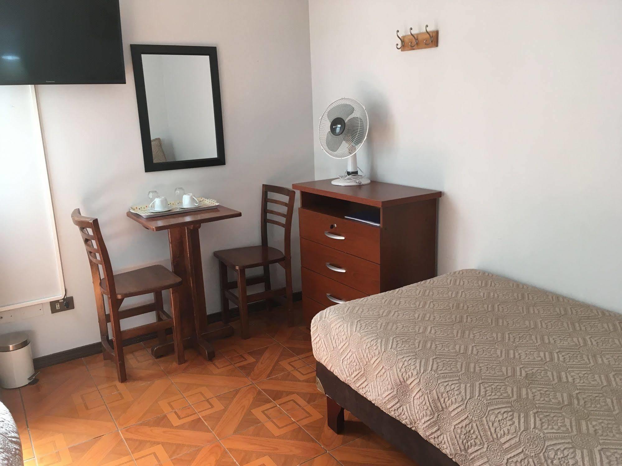 Residencial Universitaria Santiago Kültér fotó